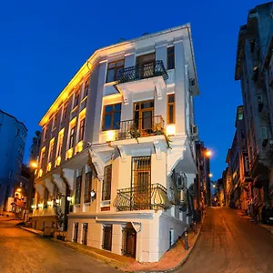 St Moscow Taksim By Emmy Turkije